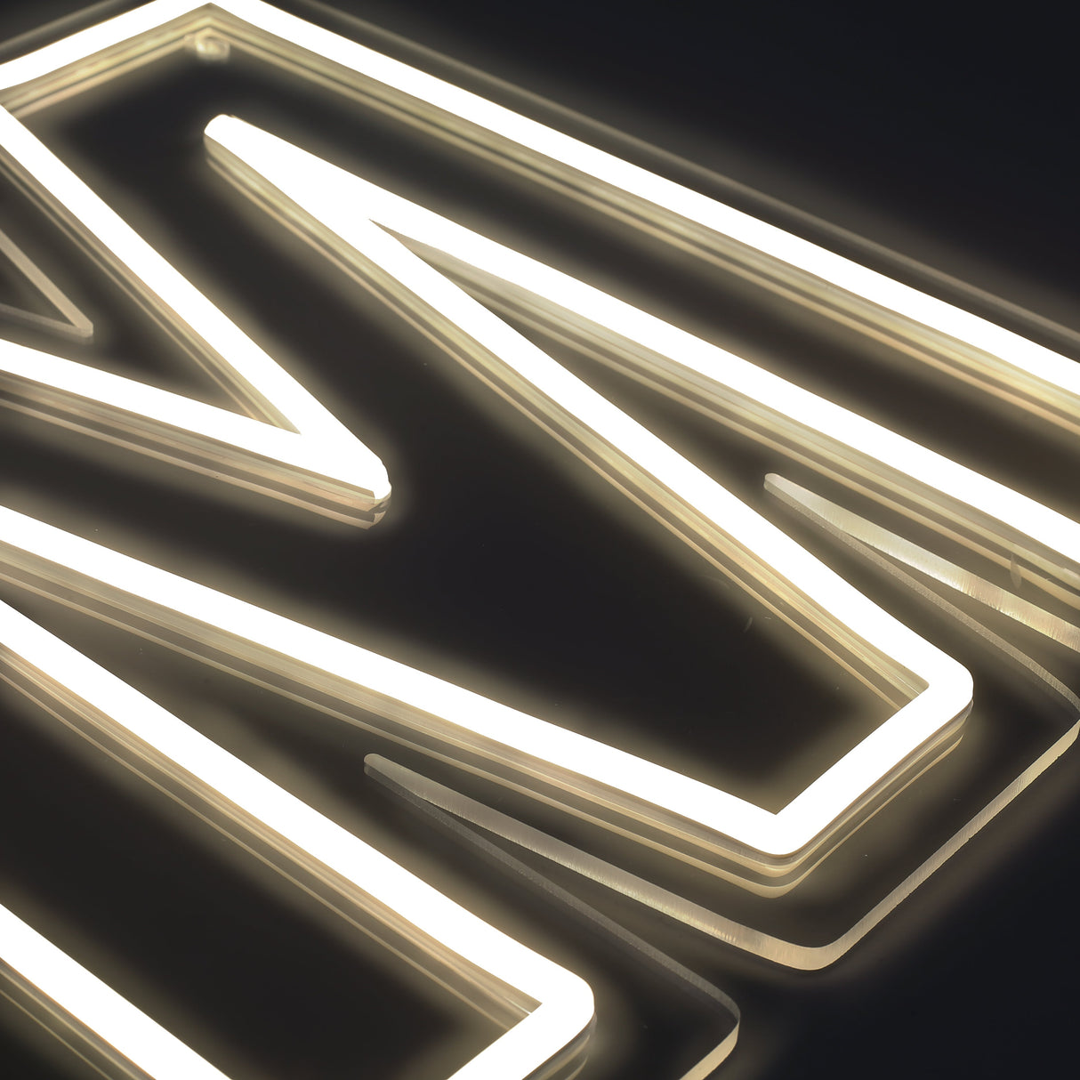 Letter M Neon Wandlamp