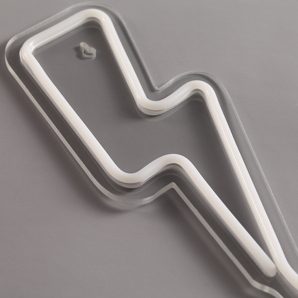 Thunder Neon Vägglampa-Lampconcept.se