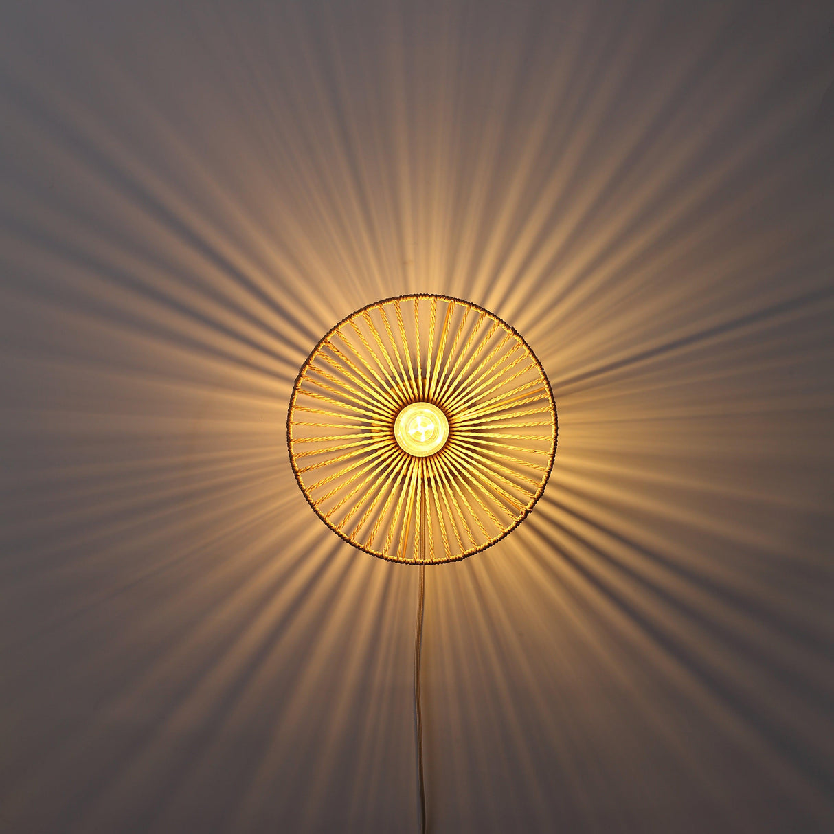 Wave Vägglampa Ø30-Lampconcept.se