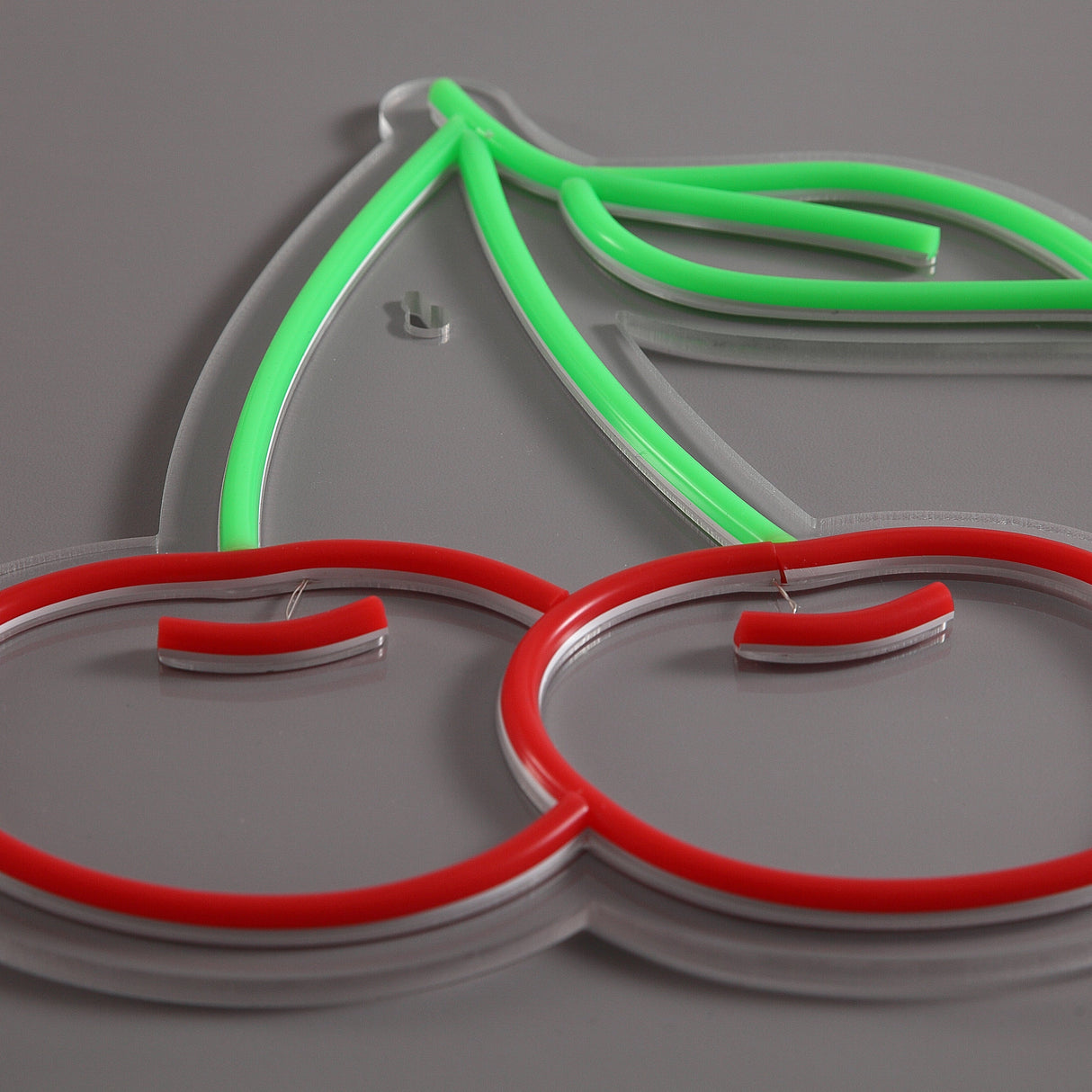 Cherry Neon Vägglampa-Lampconcept.se