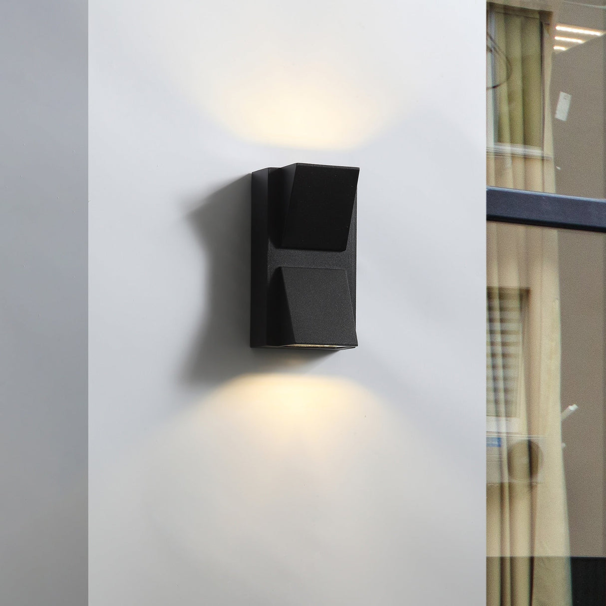 Focus 6W IP65 Vägglampa Utomhus Svart-Lampconcept.se