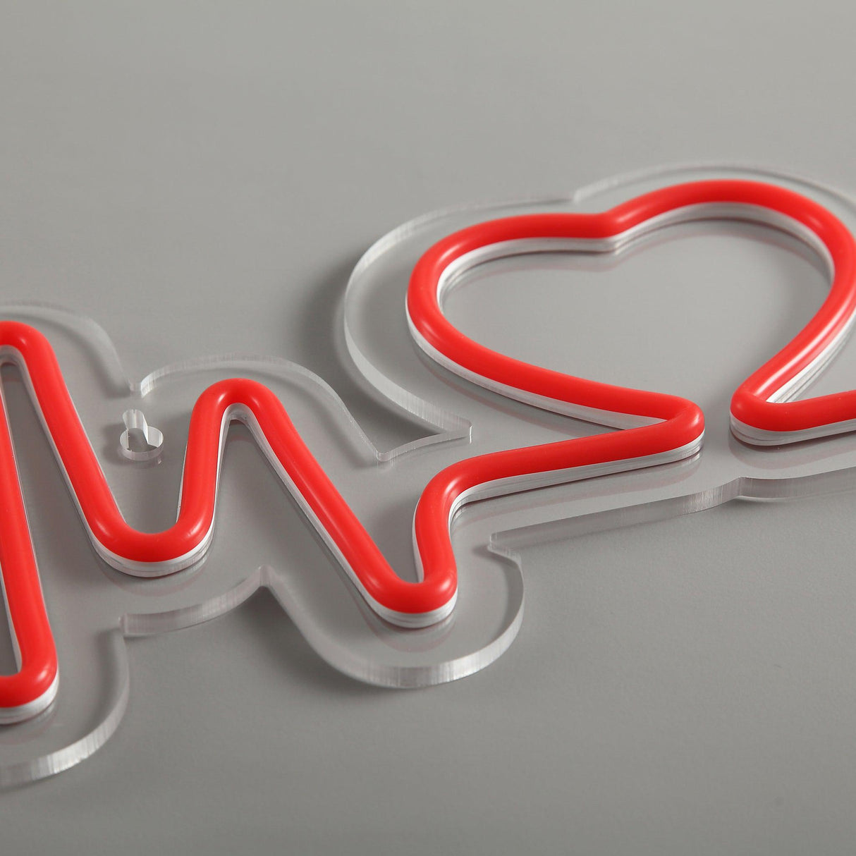 Heartbeat Neon Vägglampa Röd-Lampconcept.se