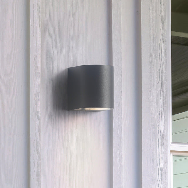 Gamp Round Vägglampa Utomhus Svart-Lampconcept.se