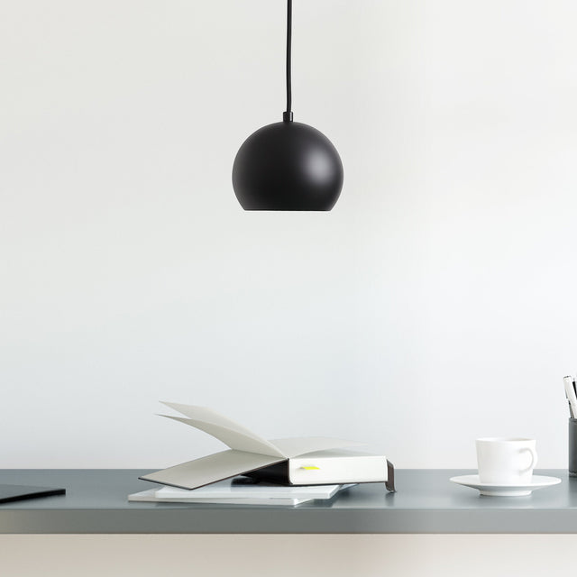 Mellow Taklampa Ø20 Svart-Lampconcept.se