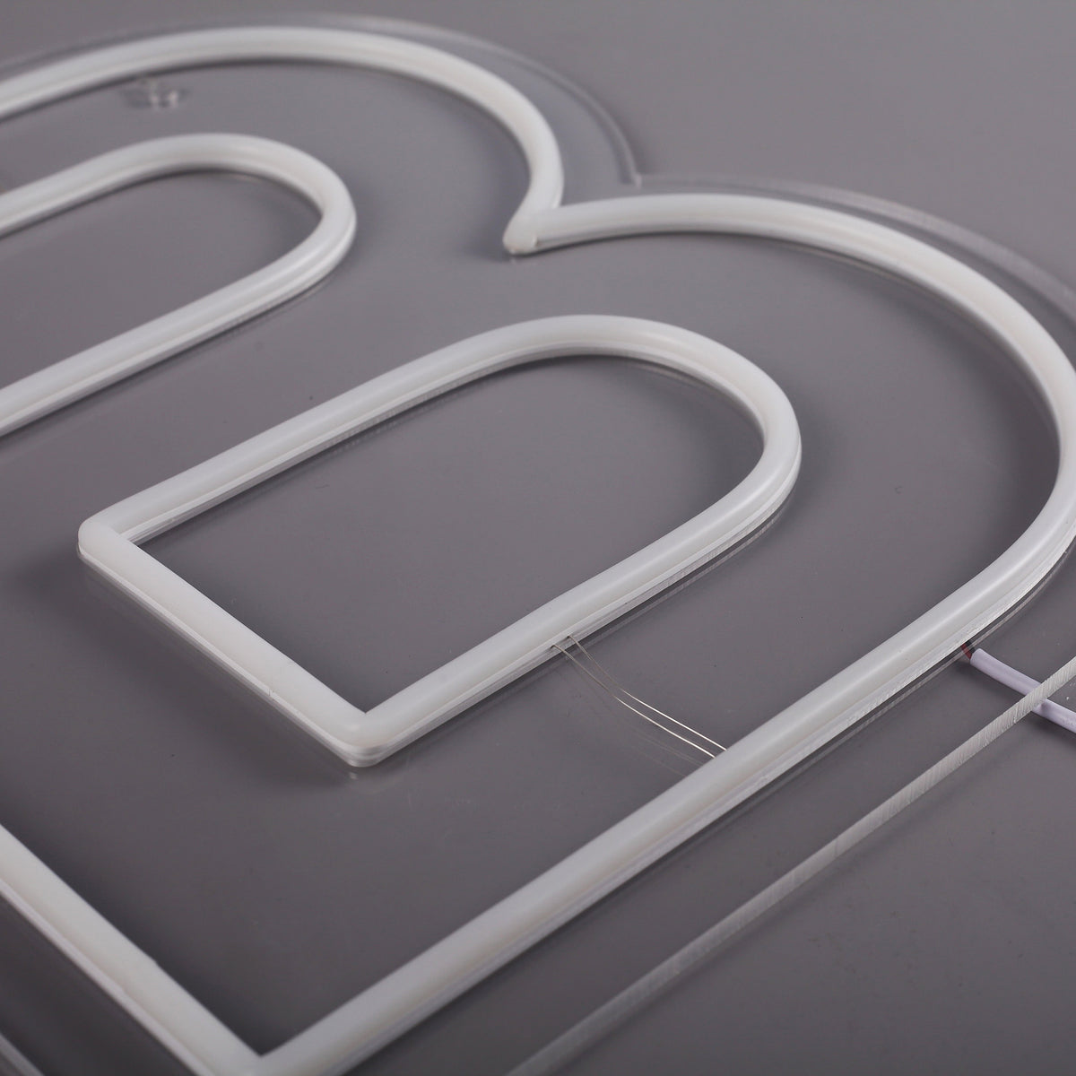 Letter B Neon Wandlamp