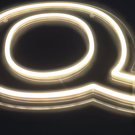Letter Q Neon Wandlamp