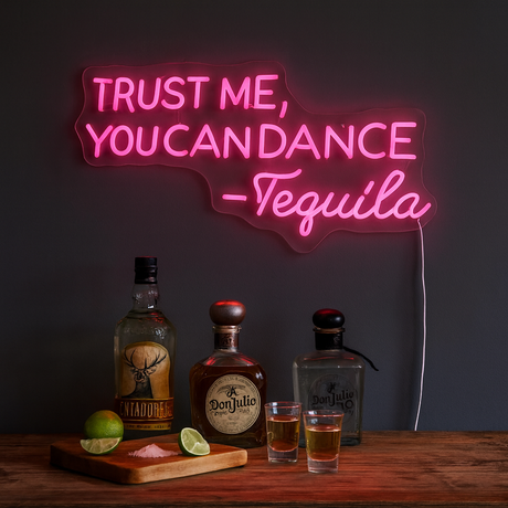Trust Me You Can Dance Neon vägglampa Rosa