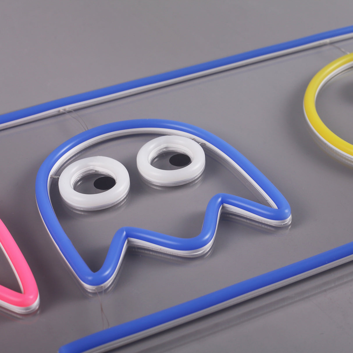 Pacman Neon Vägglampa-Lampconcept.se