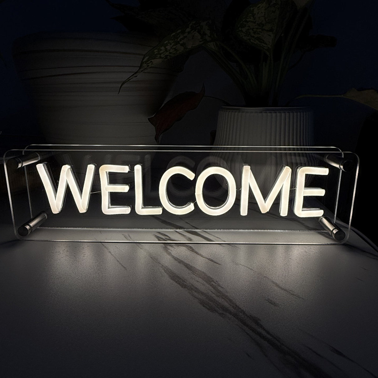 Welcome LED Neon Box Tafellamp