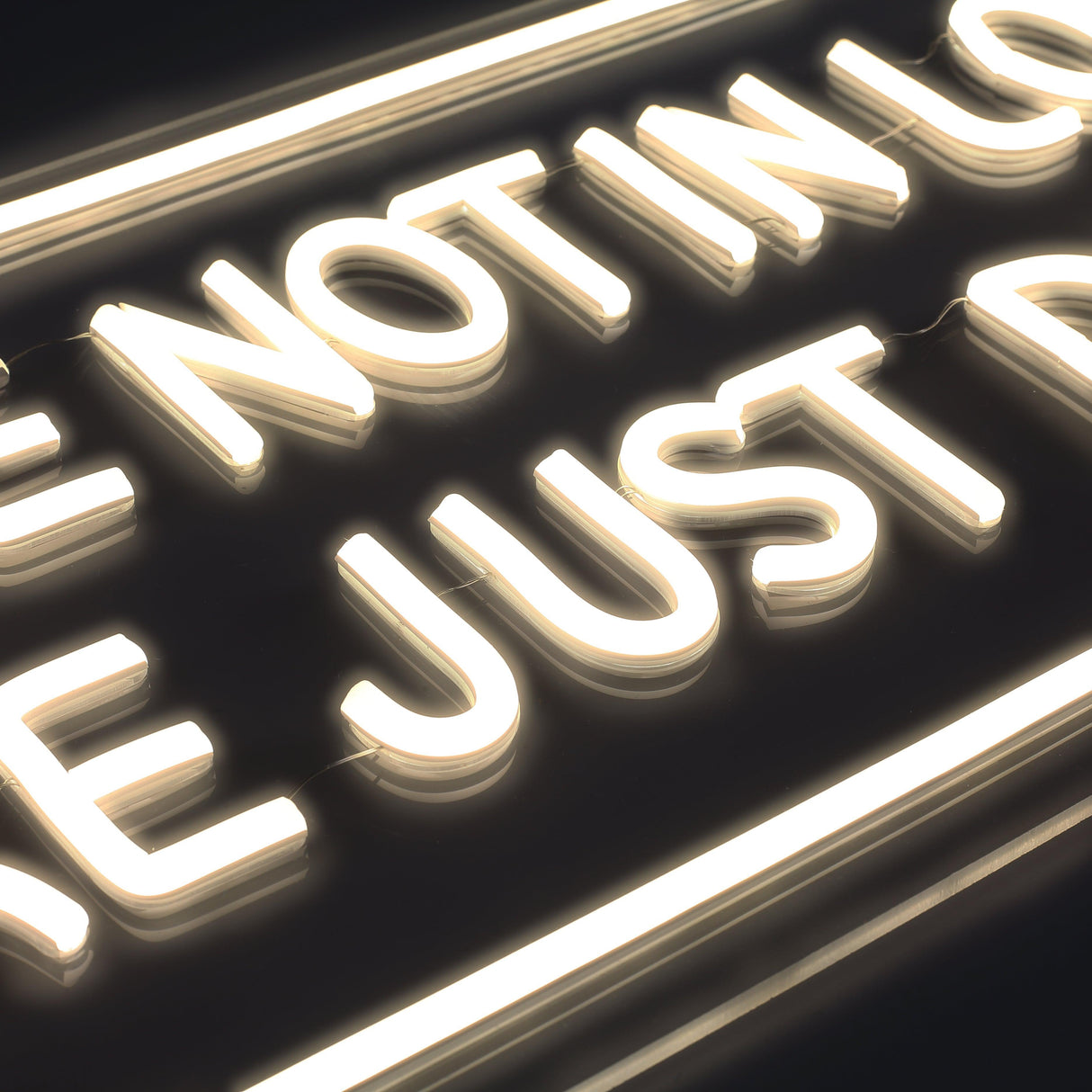 Youre Not In Love Neon Vägglampa-Lampconcept.se