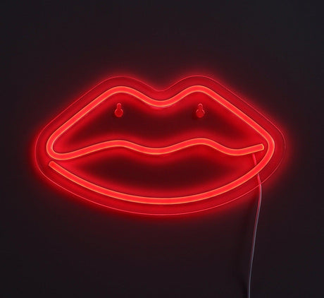 Kiss Neon Vägglampa-Lampconcept.se