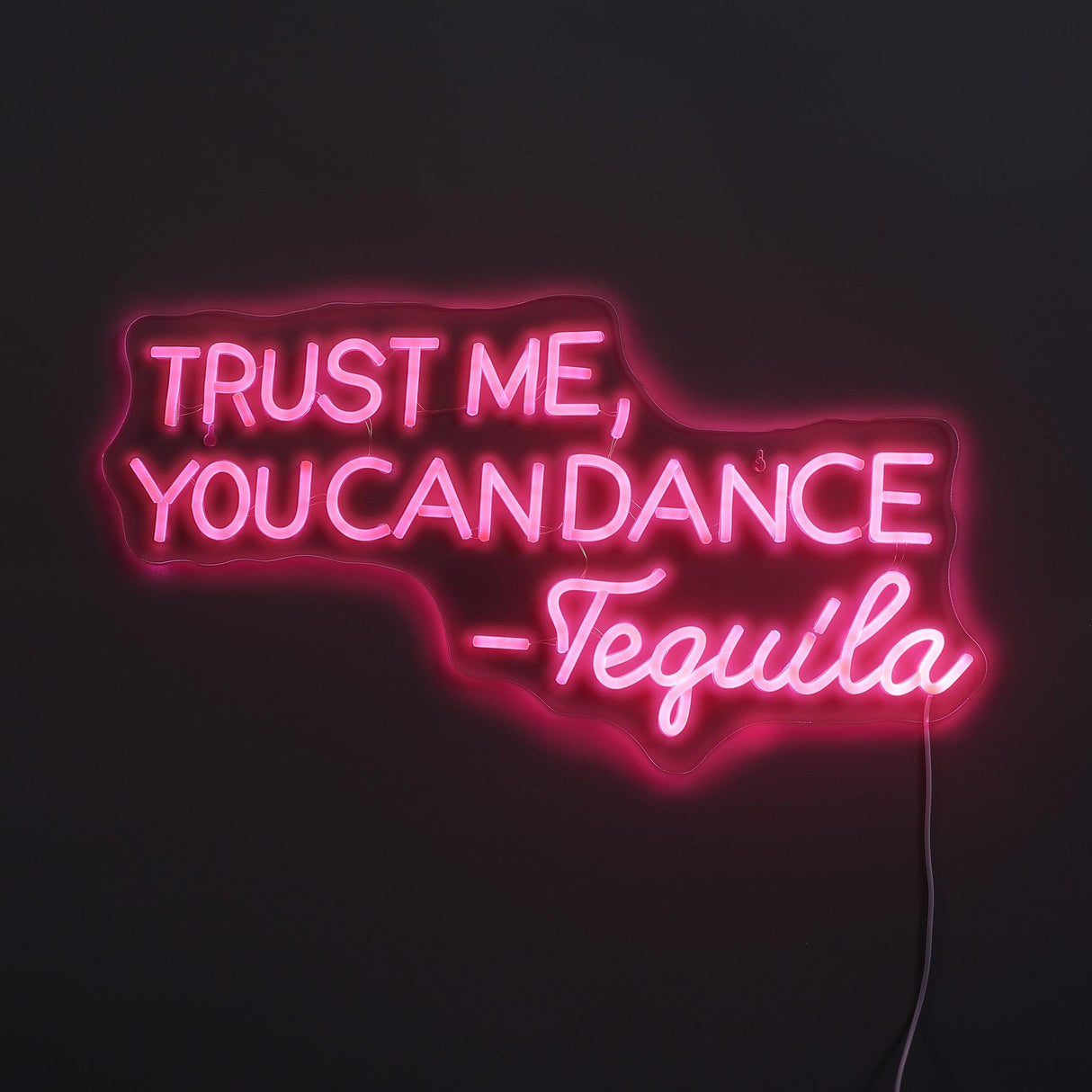 Trust Me You Can Dance Neon vägglampa Rosa-Lampconcept.se
