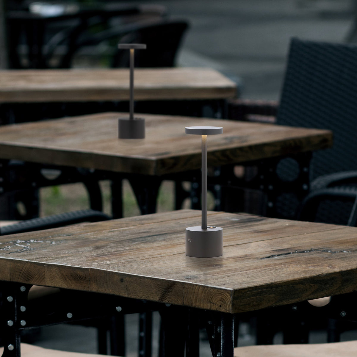 Bologna Mini LED Sladdlös Bordslampa Svart-Lampconcept.se