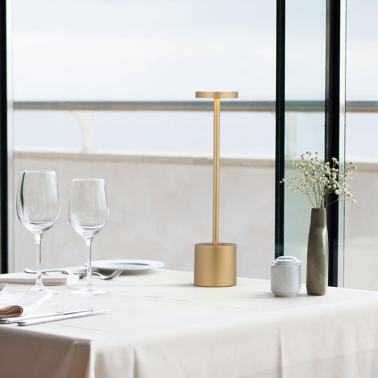 Bologna LED Sladdlös Bordslampa Mässing-Lampconcept.se